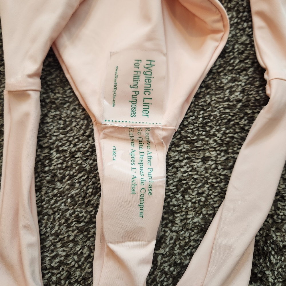 NWT Dippin’ Daisy’s Taylor Bottom Size Medium - Picture 5 of 7